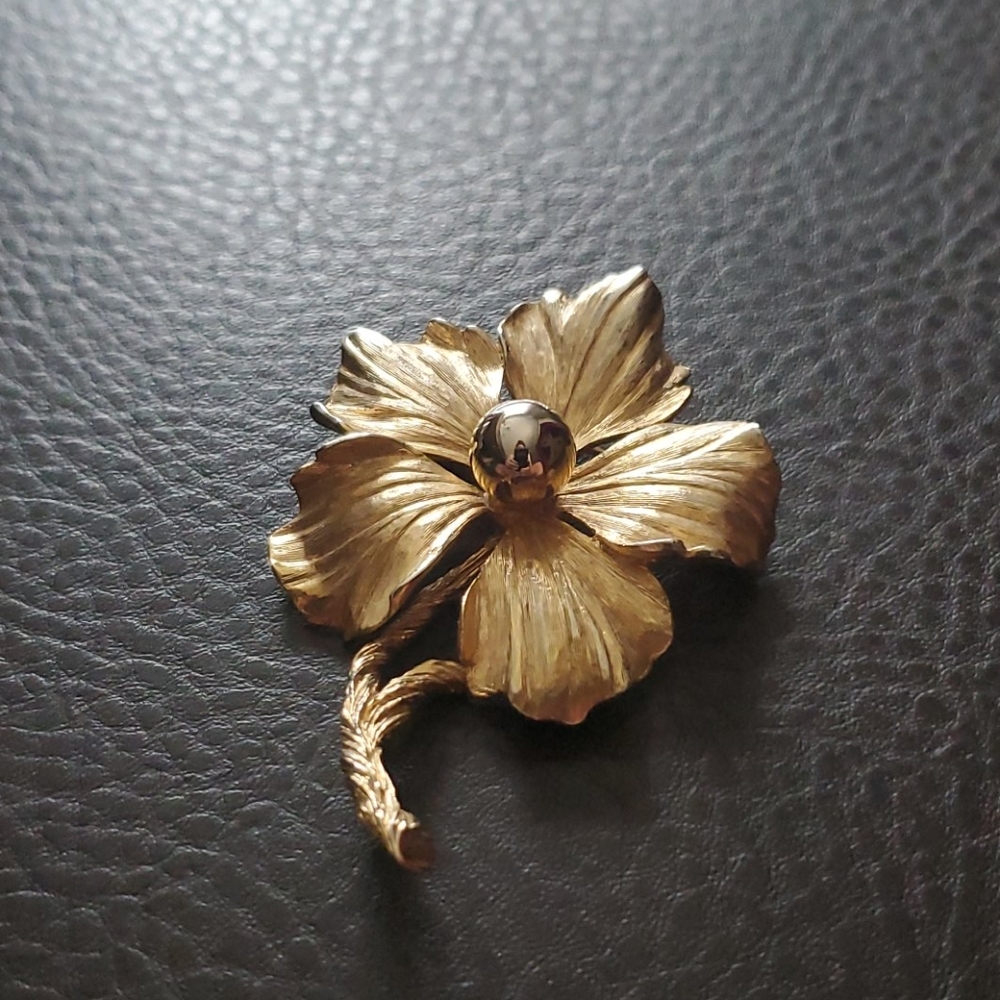 VTG Pastelli brooch